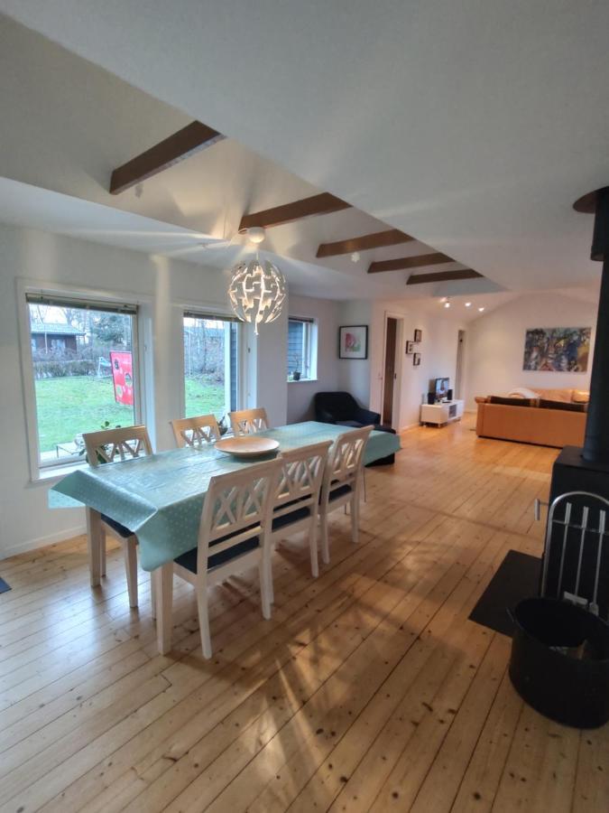 Holiday House, One Hour Away From Copenhagen, Pets Allowed, 4 Rooms Jaegerspris Exterior photo